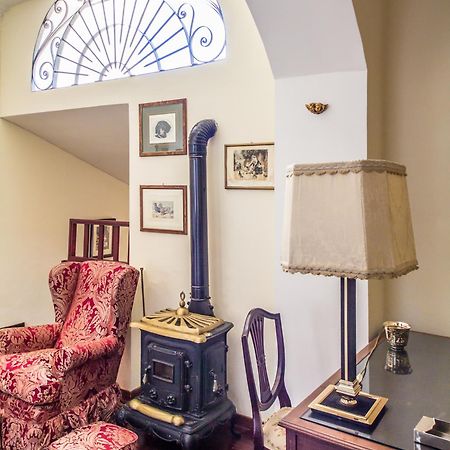 Casa Isabella B&B Рокка-Сан-Джованни Экстерьер фото
