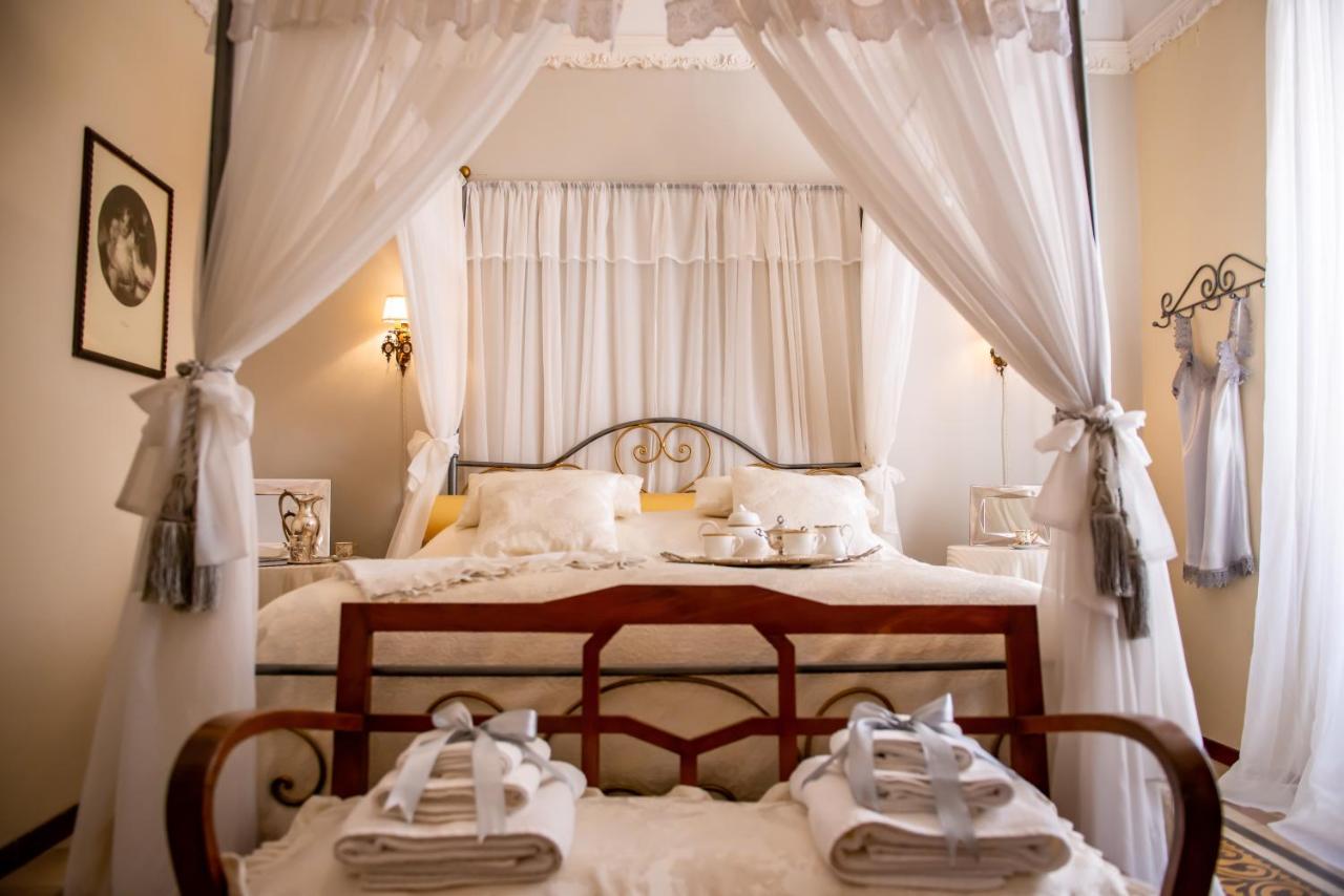 Casa Isabella B&B Рокка-Сан-Джованни Экстерьер фото