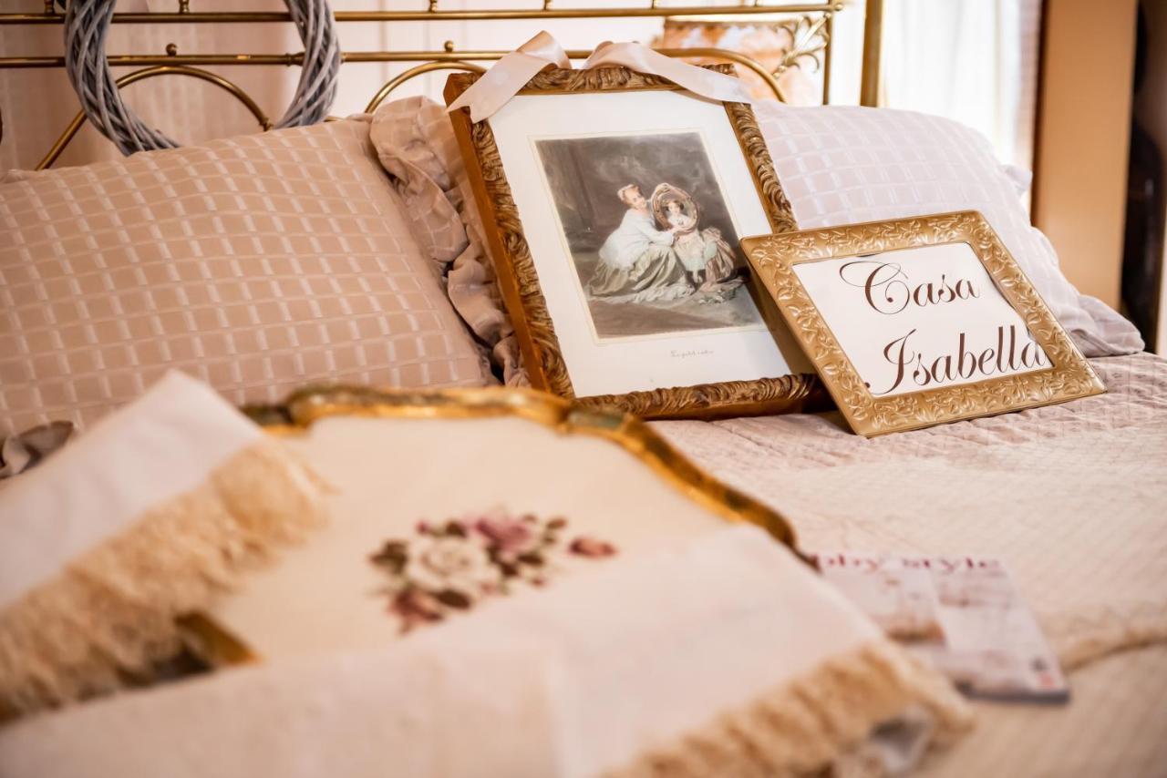 Casa Isabella B&B Рокка-Сан-Джованни Экстерьер фото