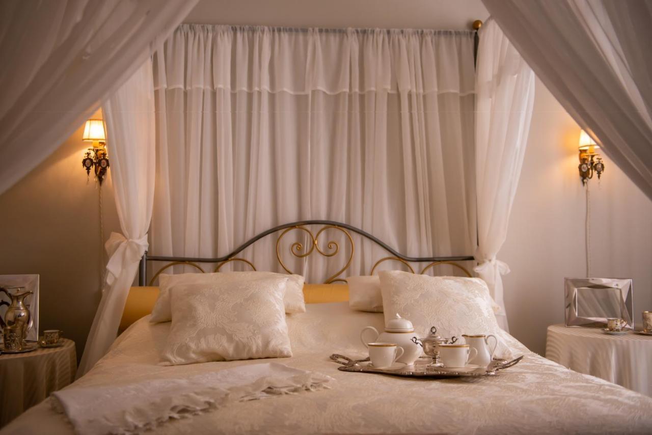 Casa Isabella B&B Рокка-Сан-Джованни Экстерьер фото