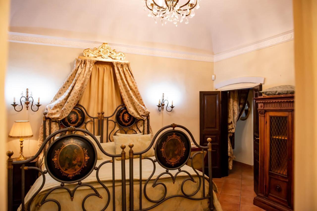Casa Isabella B&B Рокка-Сан-Джованни Экстерьер фото