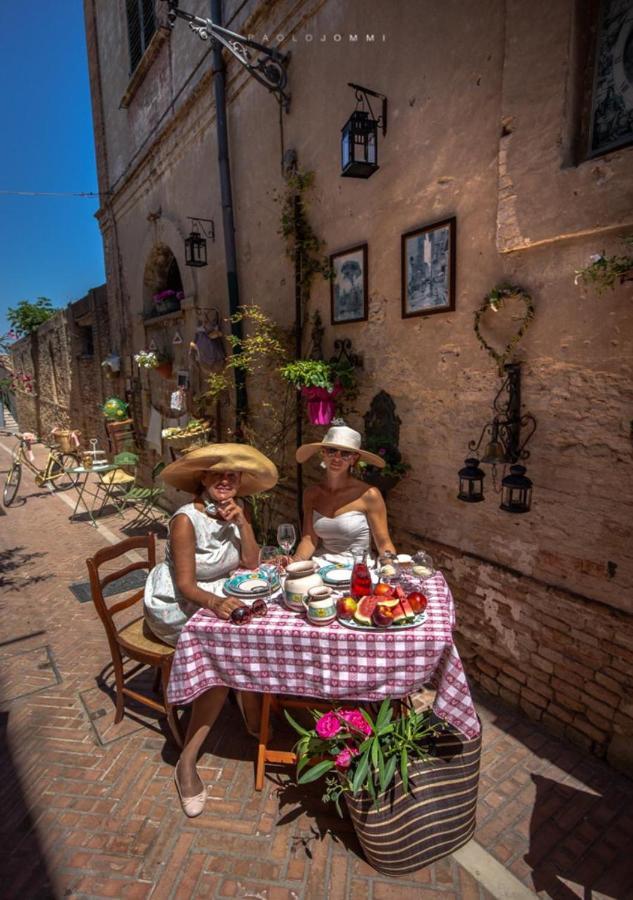 Casa Isabella B&B Рокка-Сан-Джованни Экстерьер фото