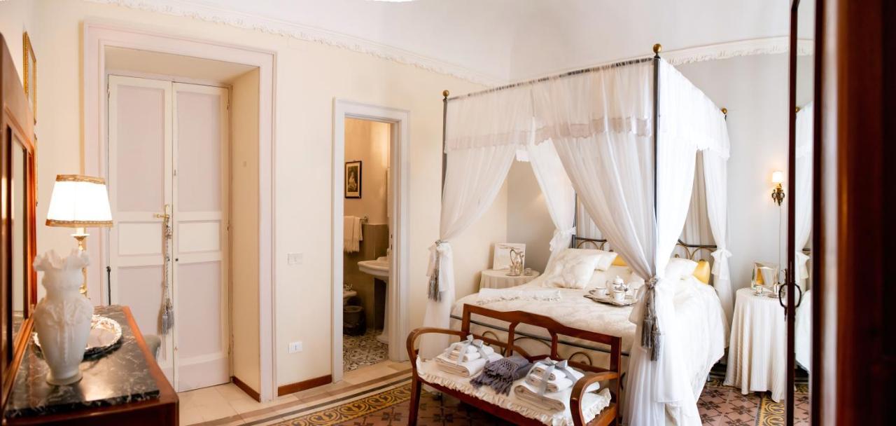 Casa Isabella B&B Рокка-Сан-Джованни Экстерьер фото